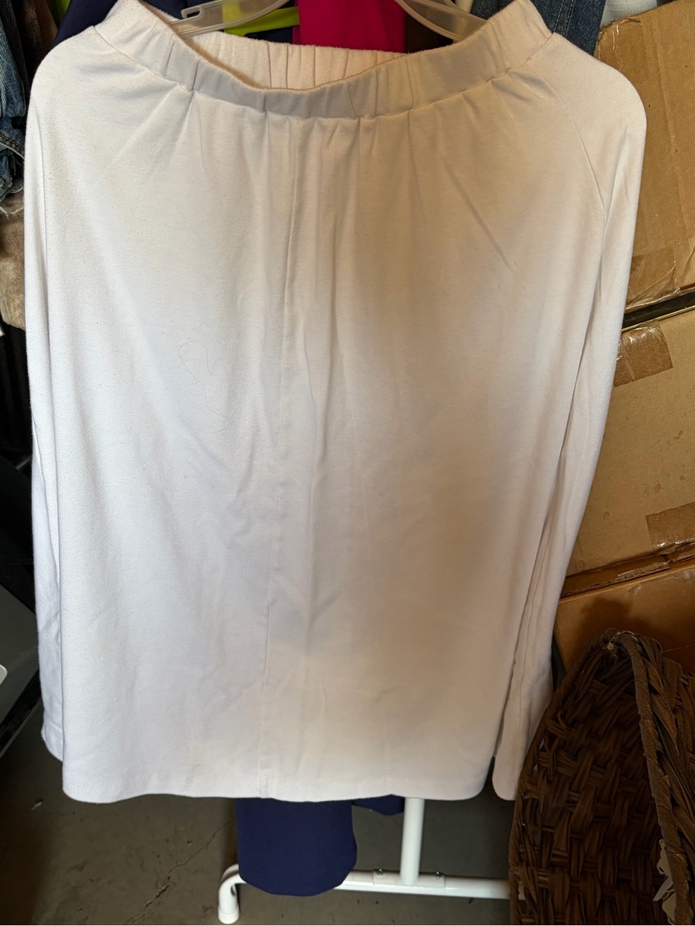 Women’s White Skirt. Elastic Waistband. Rarely Worn